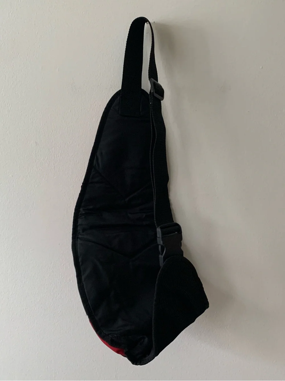 NEW & RARE Y2K Old Navy Red and Black Shoulder Bag for Men